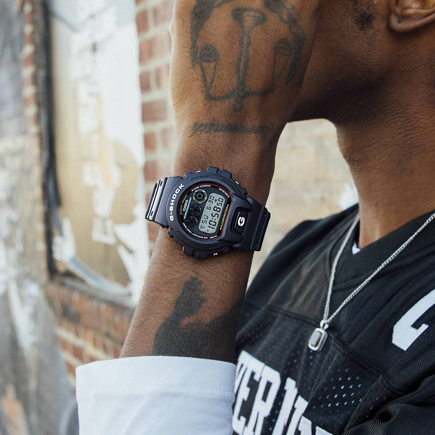 G-SHOCK Iconic Styles With Origin Colour Recreated Men's Watch DW-6900RL-1DR