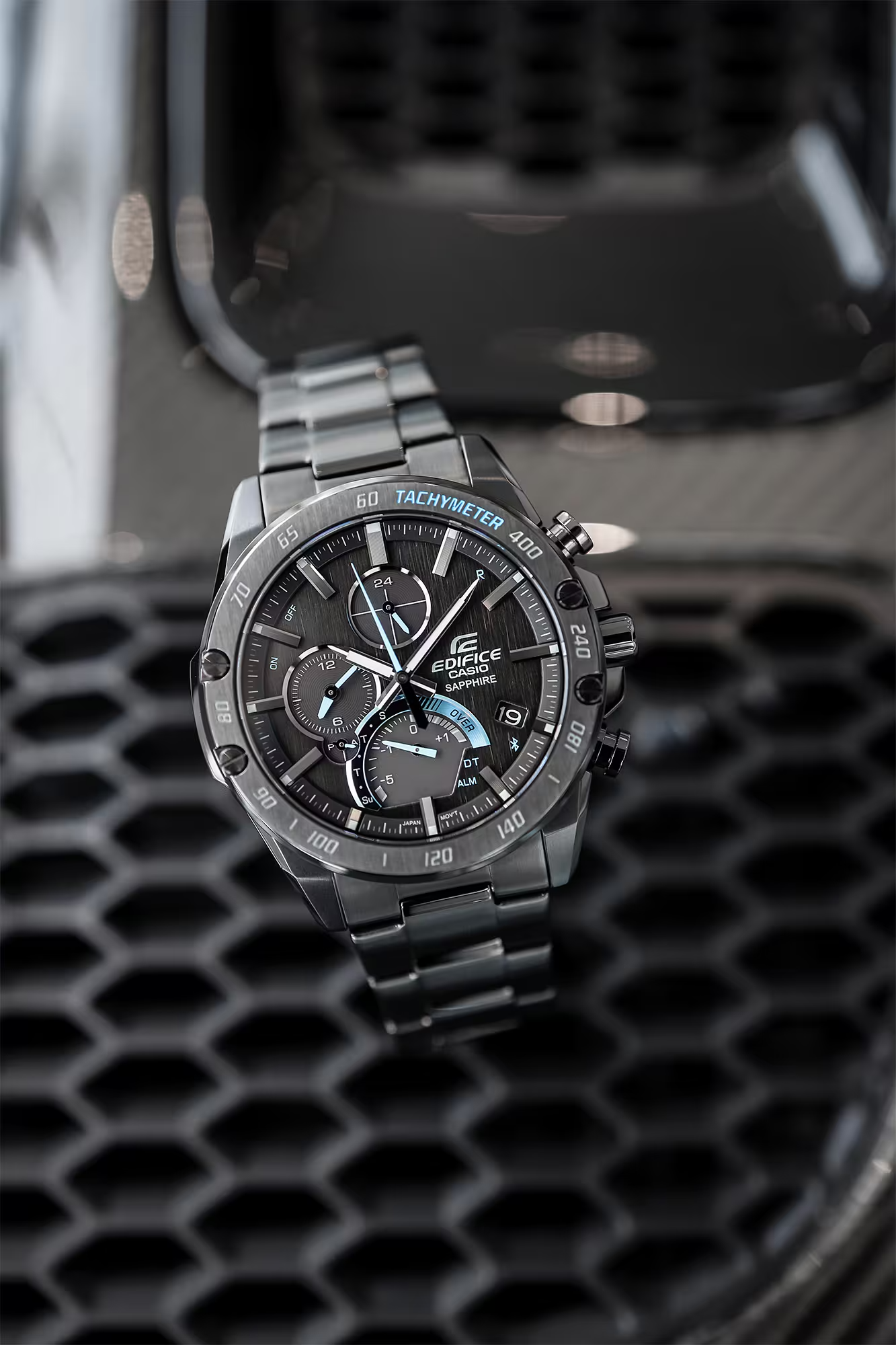 EDIFICE SMARTPHONE LINK WATCH EQB-1000XDC-1ADR