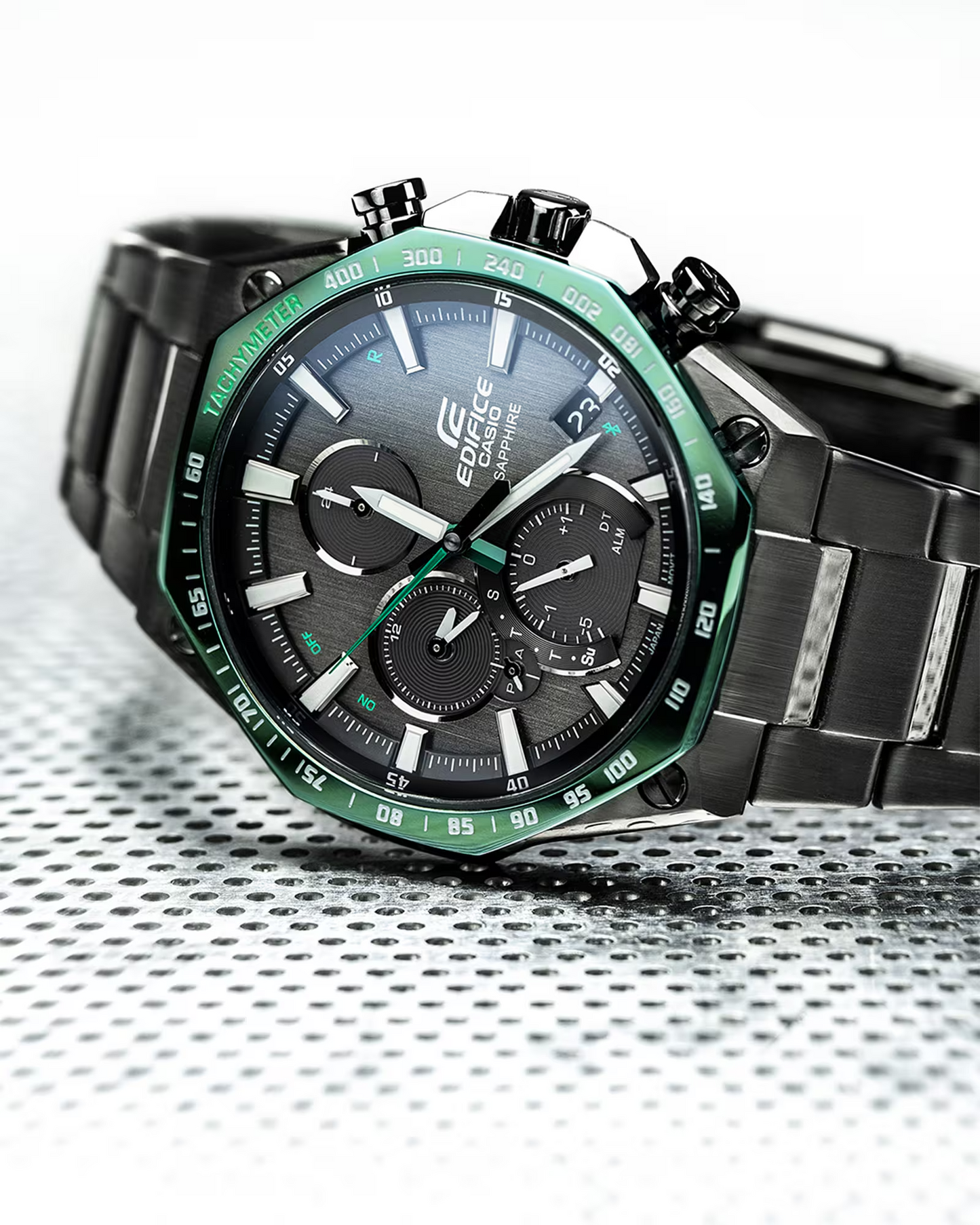 EDIFICE SMARTPHONE LINK WATCH EQB-1100XDC-1ADR