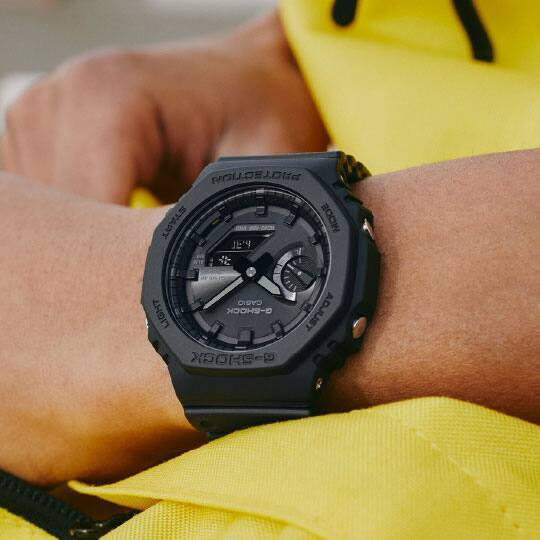 Casio G-Shock GA-B2100-1A1DR Analog-Digital Men's Watch, Black