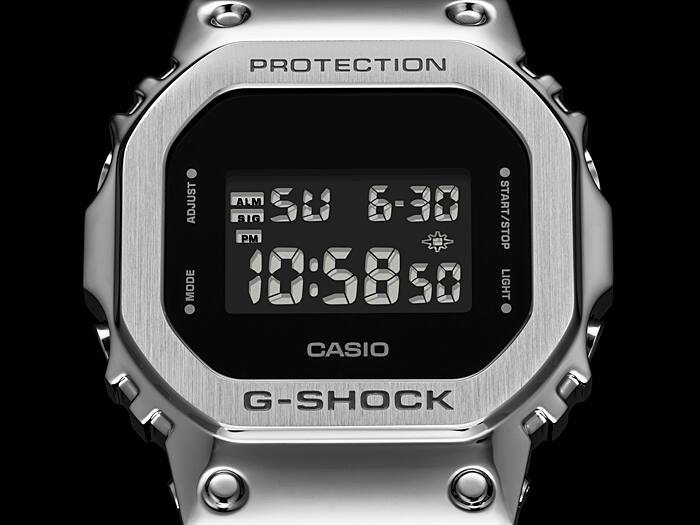 G-SHOCK MEN METAL WATCH GM-5600-1DR