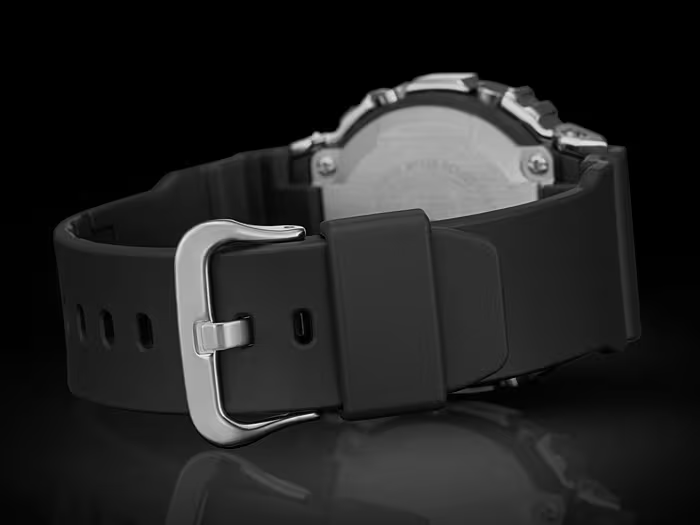 G-SHOCK MEN METAL WATCH GM-5600-1DR