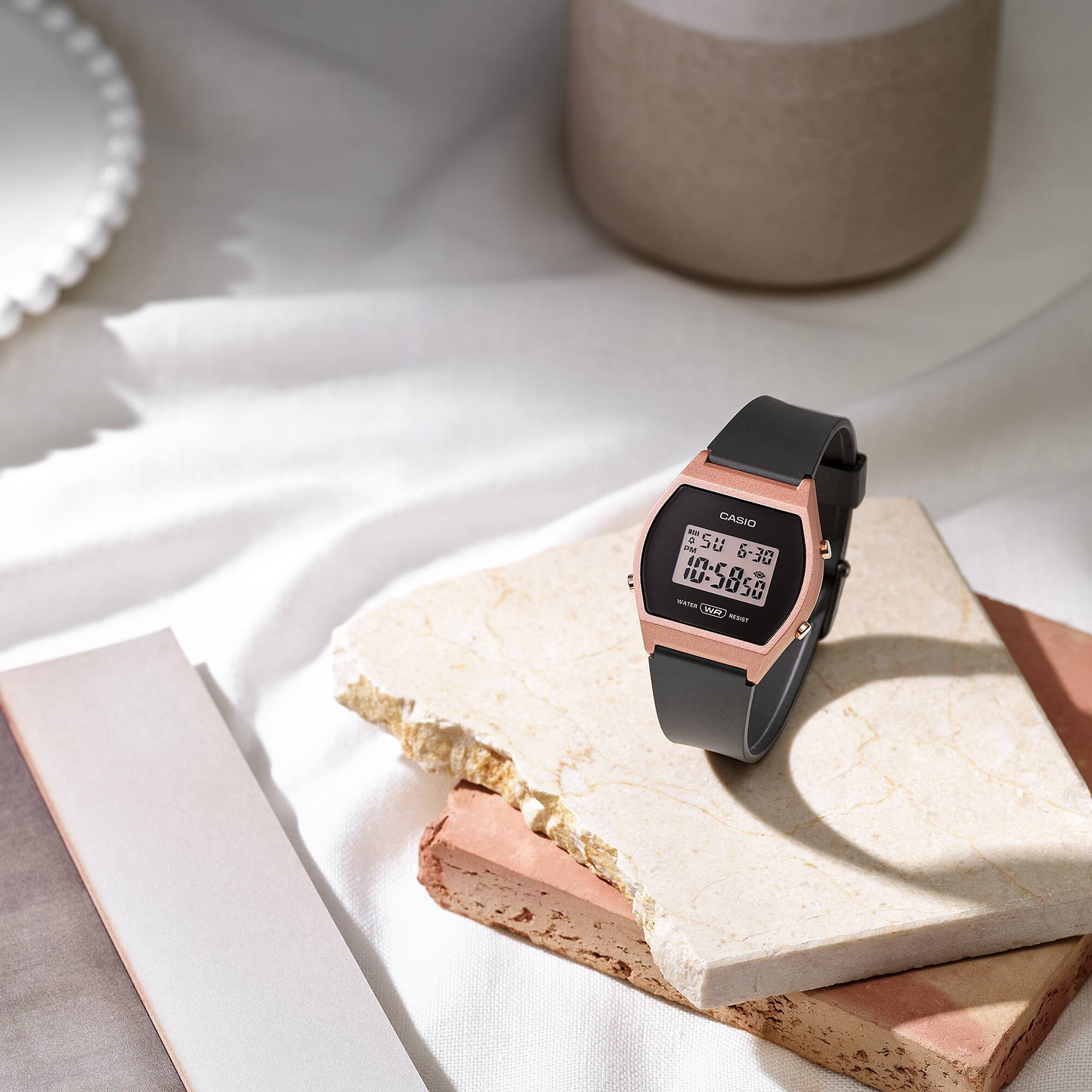 CASIO DIGITAL WOMENS WATCH LW-204-1ADF