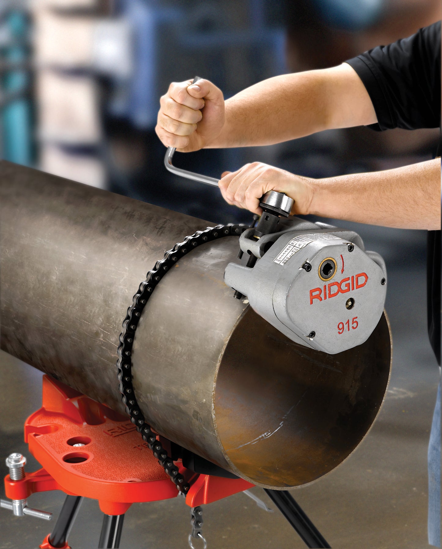 RIDGID 460-6 1/8" (3.175 mm) - 6" (152.4 mm) Portable TRISTAND® Chain Vise