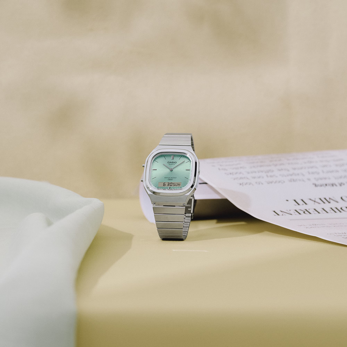 CASIO VINTAGE UNISEX WATCH AQ-240E-2ADF