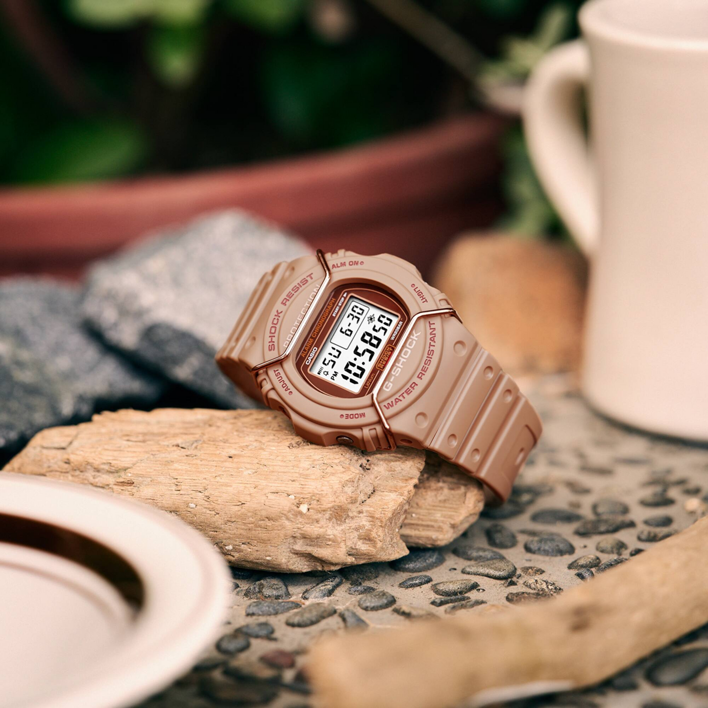 G-SHOCK TONE-ON-TONE MEN CASUAL WATCH DW-5700PT-5DR