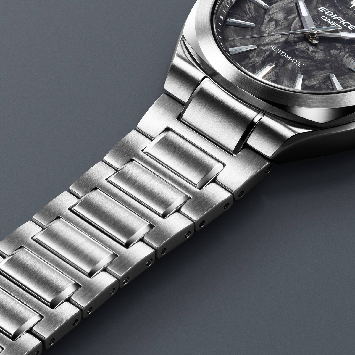 EDIFICE EFK-200D-2ADR AUTOMATIC MENS WATCH