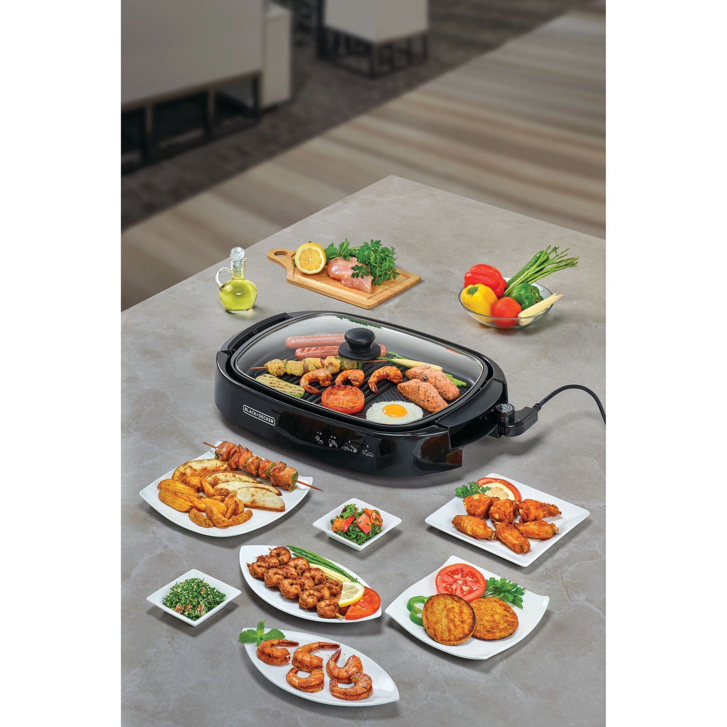 BLACK & DECKER 1500W, Electric Health Grill, Large Family Sized,Non Stick Griddle with Glass Lid,5- Level Temp Control, Cool Touch Handles, Efficient Fat Draining and Dishwasher Safe - GH1500-B5