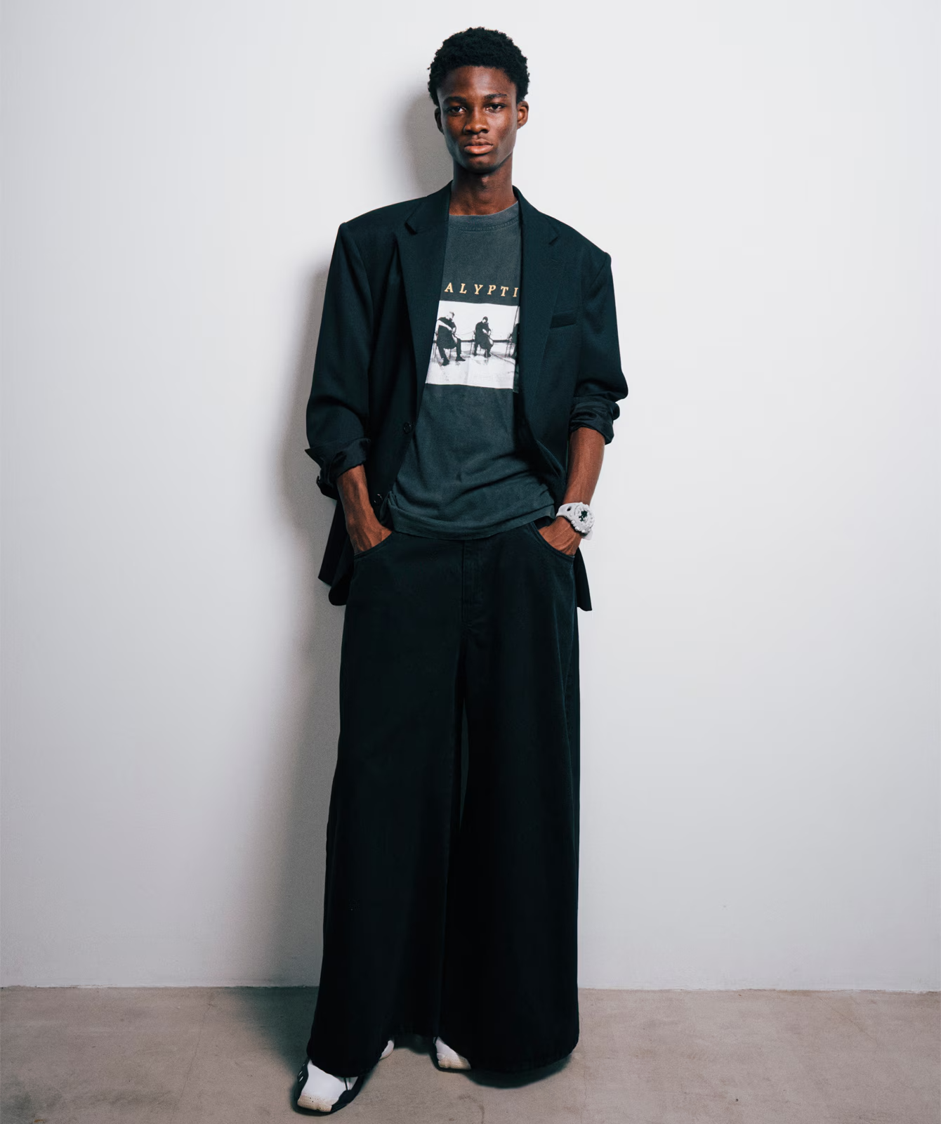 G-SHOCK CASUAL MEN WATCH GA-V01-7ADR