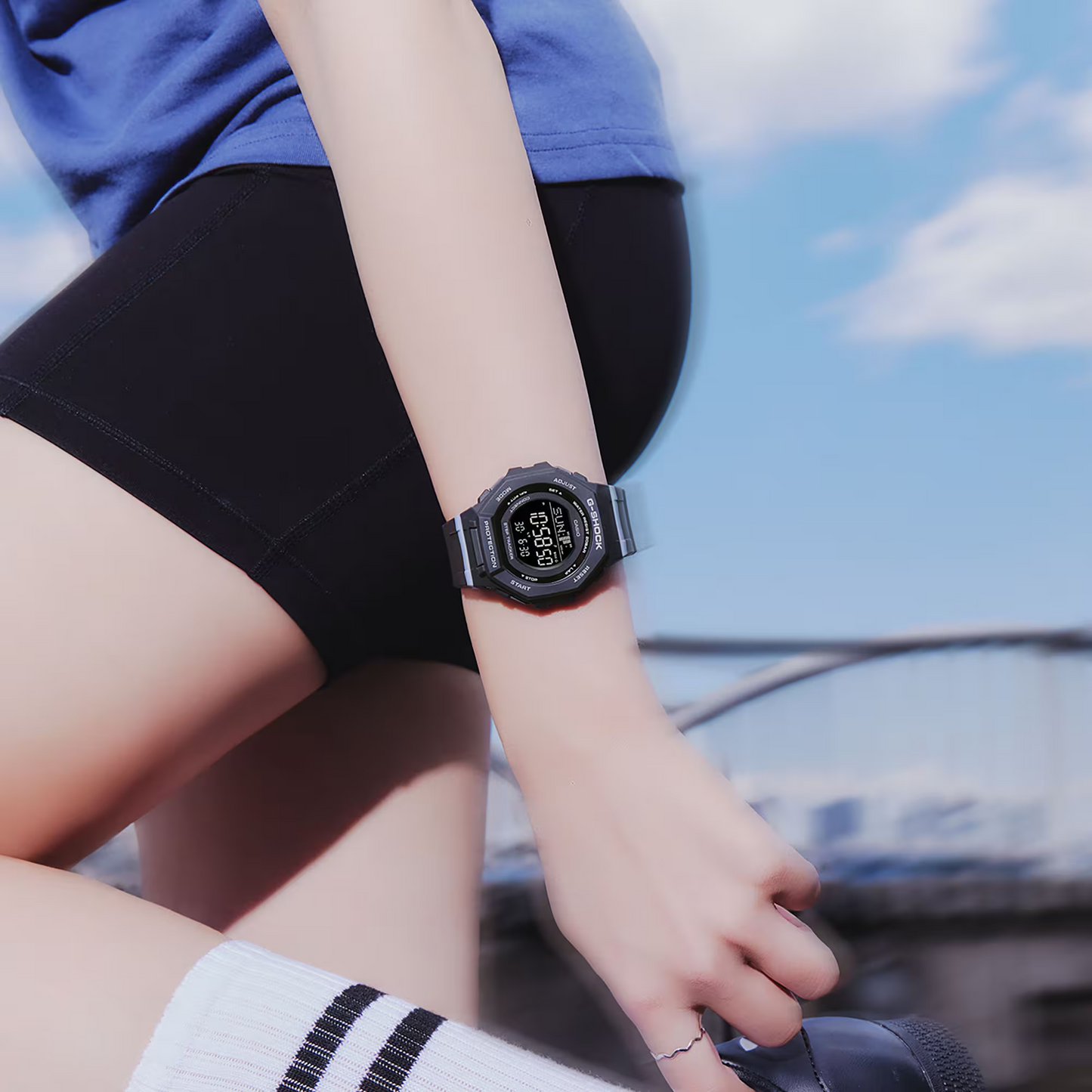 G-SHOCK G-SQUAD WOMEN WATCH GMD-B300-1DR