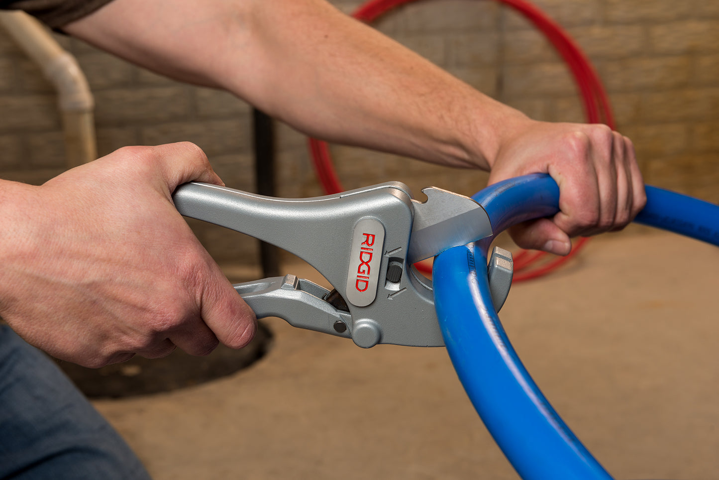 RIDGID RC-1625 Ratchet Action Plastic Pipe & Tubing Cutter
